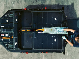 High-Voltage Batteries on the Test Bench