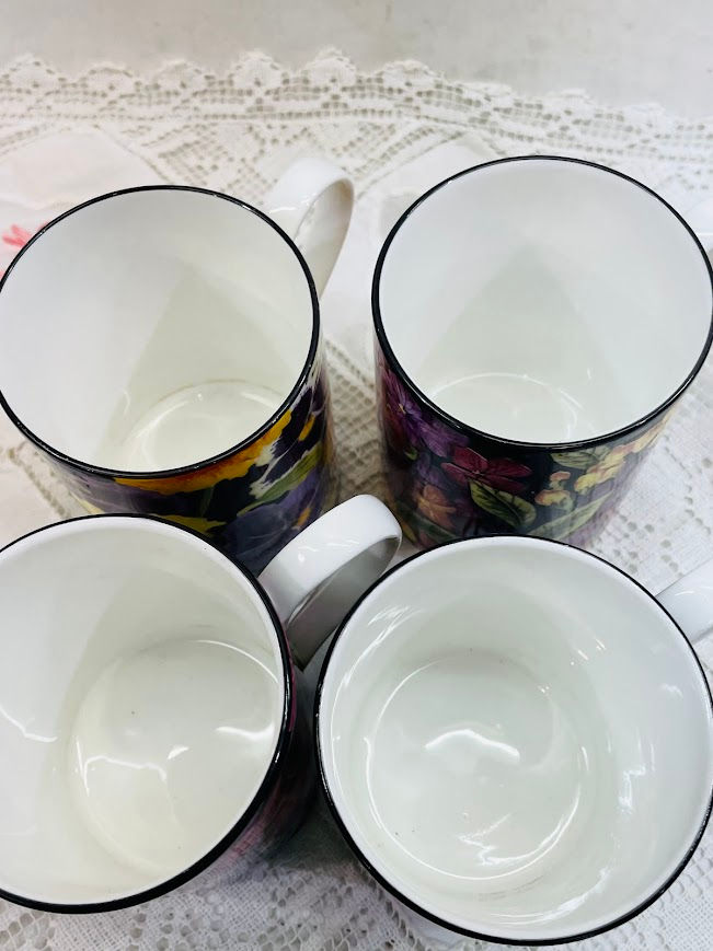 תמונה ממוזערת: כוס פורצלן אנגלית Freesia ‎1990 – The National Trust