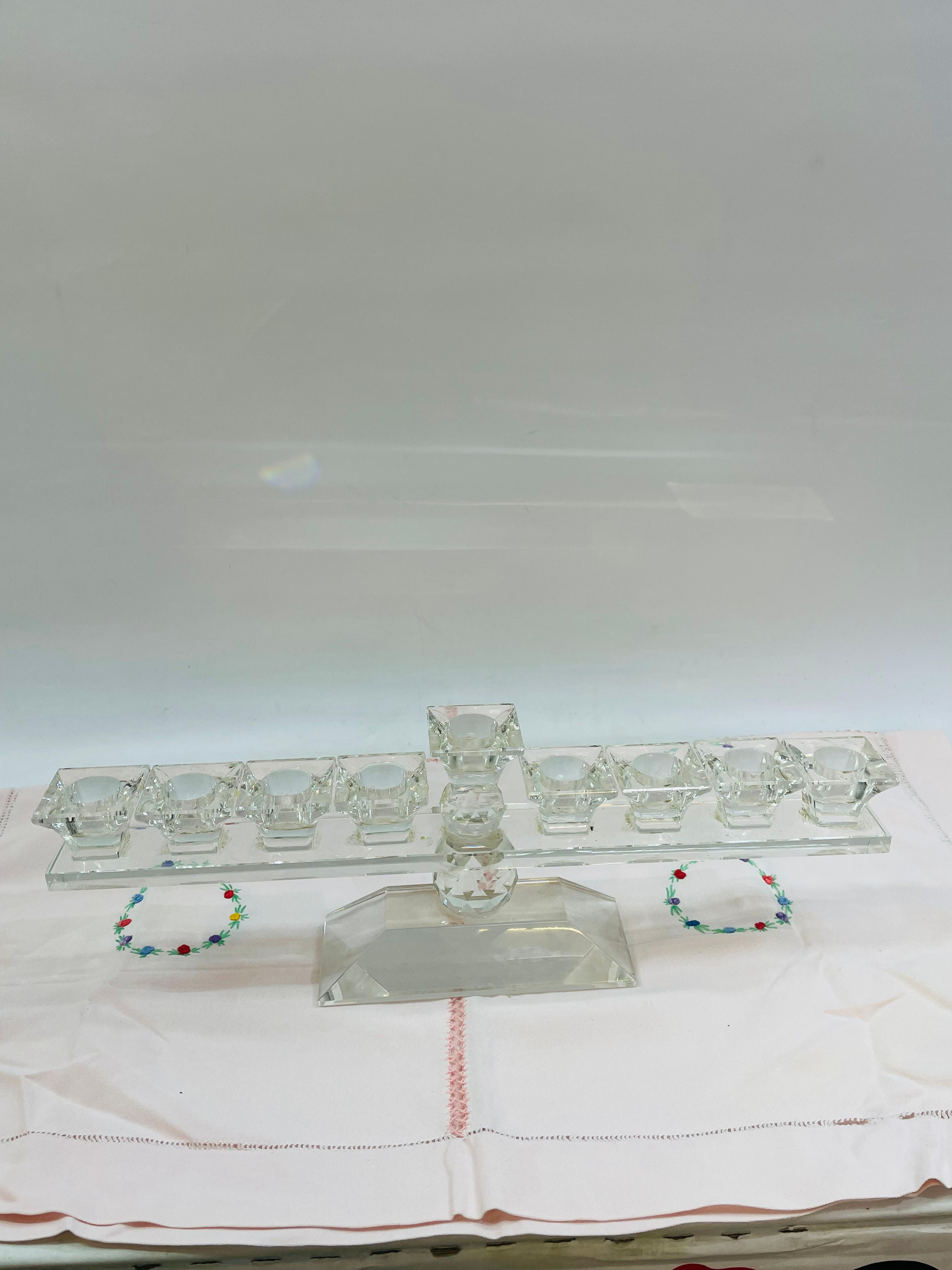 חנות עתיקות  עתיקות  אספנות  רסטורציה  עבודת יד  ענתיקות