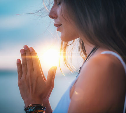 woman%20prayer%20hands_edited.jpg