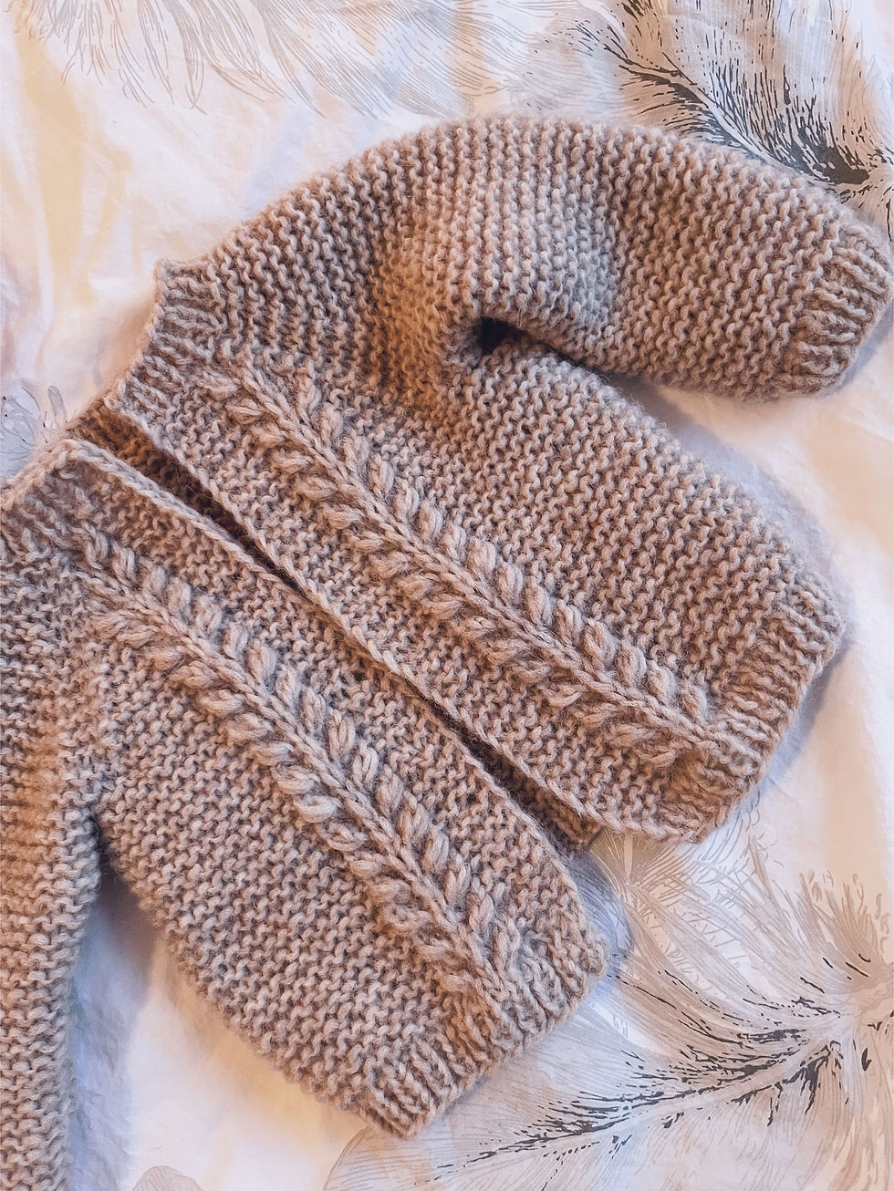 Thumbnail: Fluffy Fjöður Peysa