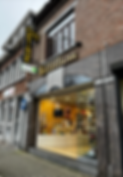 optique-lecapitaine-thuin-devanture.png