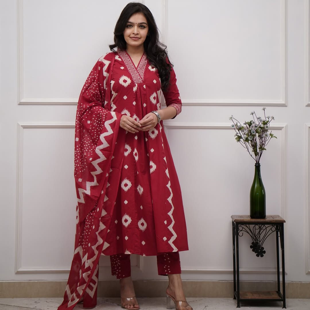 Niya Red Printed Cotton Salwar Suit