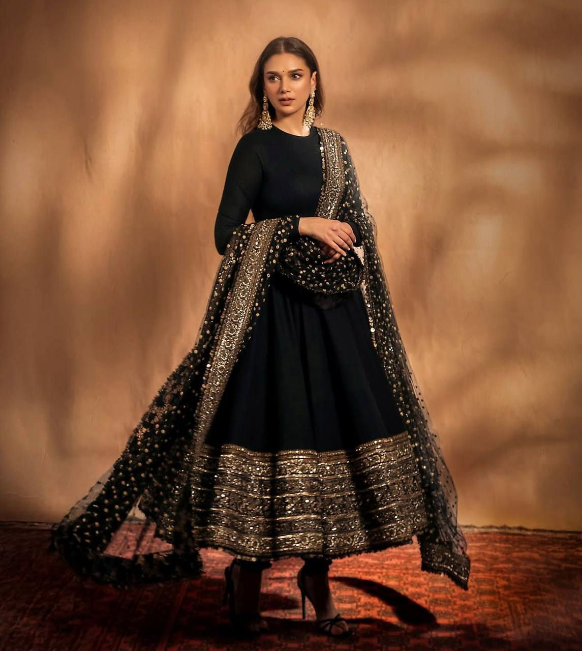 Aditi Rao Royal Black Salwar Suit Set With Dupatta
