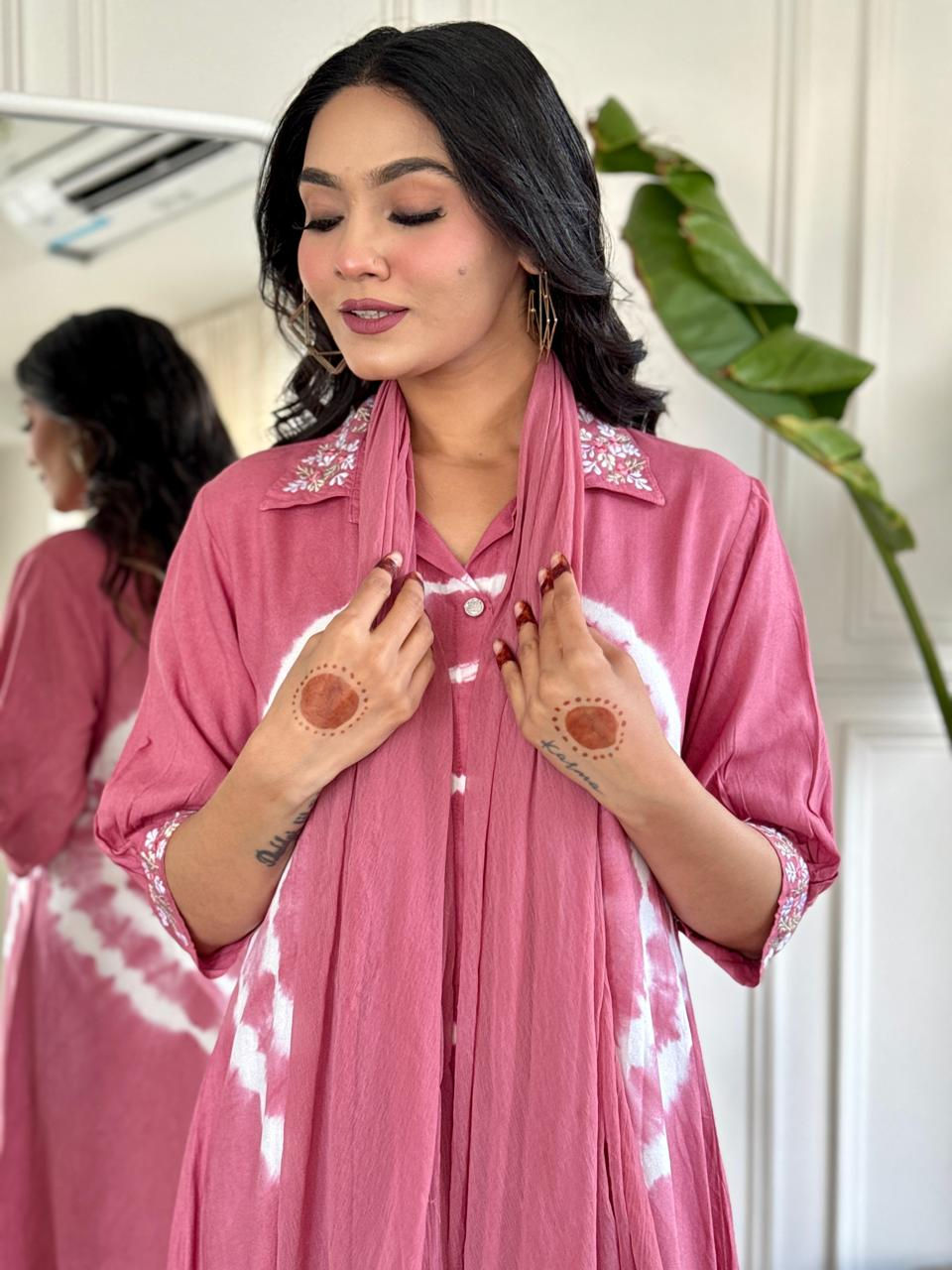 Thumbnail: Prajakta pink Printed Kurta set With Dupatta