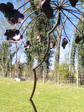 Carousel wind sculpture