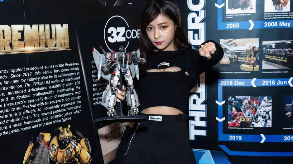 【WinterFest threezero X Awesomeism】2.5米Bumblebee 看守大門