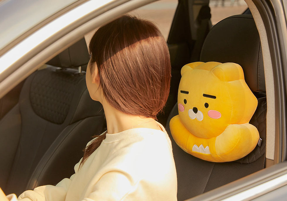 縮圖：Kakao Friends Ryan Car Hug Neck Cushion 汽車多用途腰頸枕