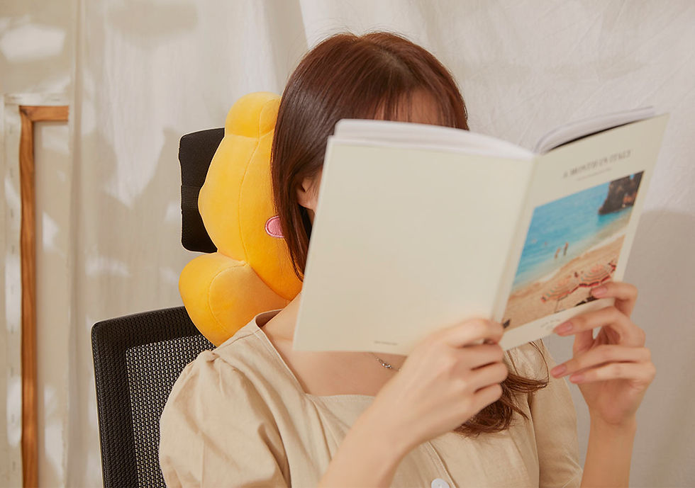 縮圖：Kakao Friends Ryan Car Hug Neck Cushion 汽車多用途腰頸枕