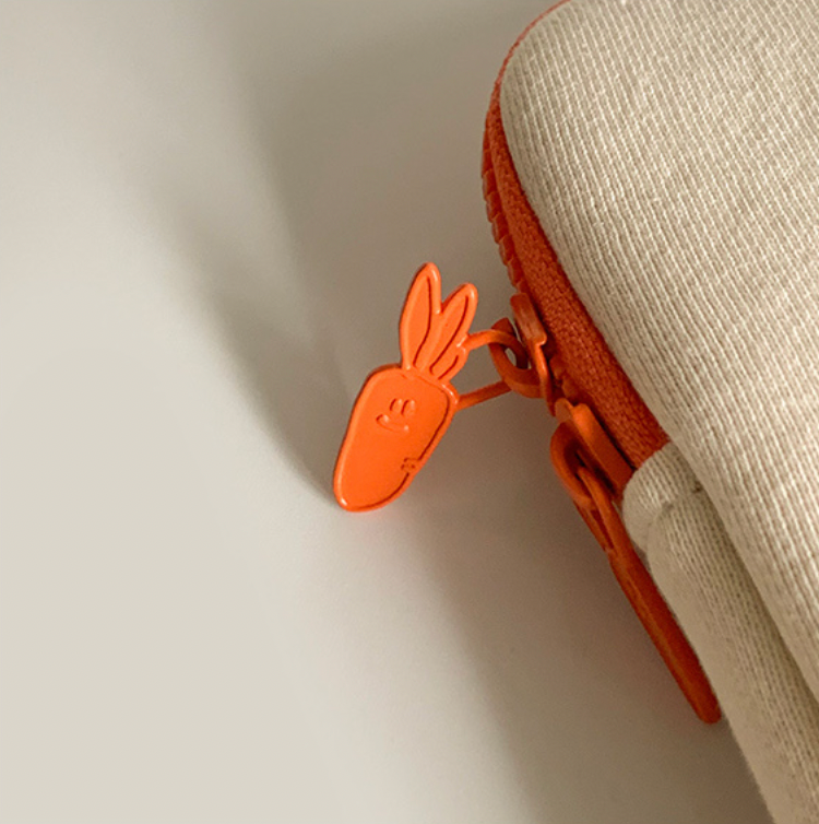 縮圖：Second Morning Yummy Rabbit Carrot iPad/Laptop Pouch 11/13/15吋 平板電腦保護套