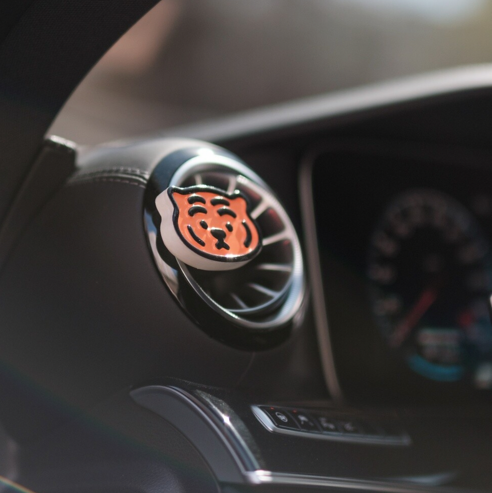 縮圖：Muzik Tiger Fragrance Plaster Air Fresher 汽車空氣清新劑