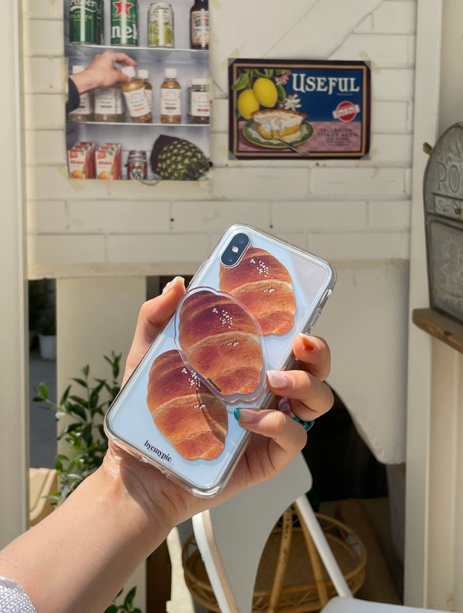 縮圖：Byemypie x Salt Bread Tok 手機支架