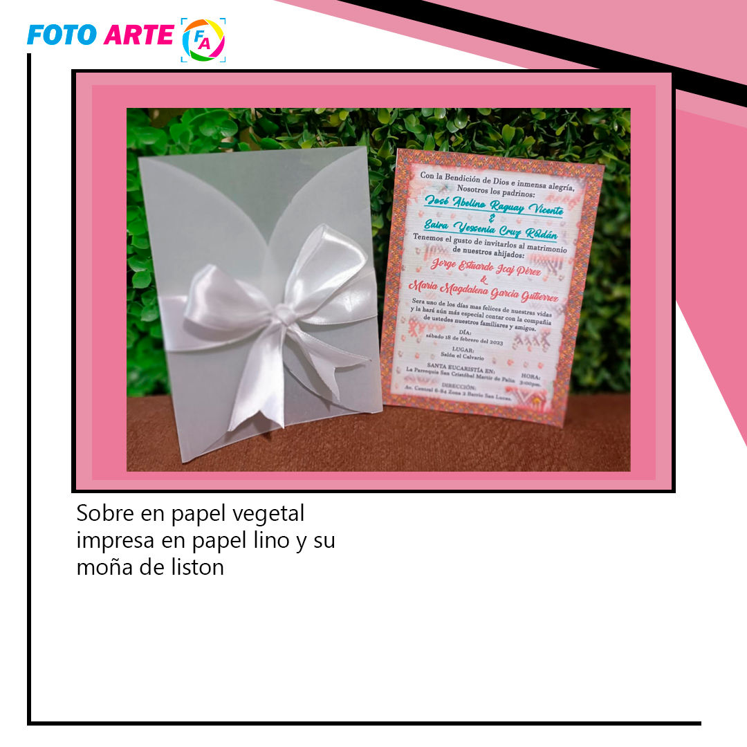 Invitación de boda en sobre gris