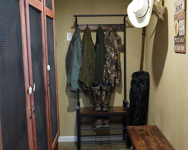 Bretting Texan Ranch Mud Room