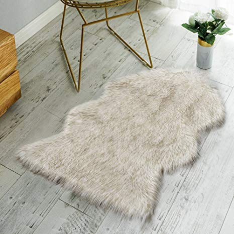 Thumbnail: Taupe Fur Throw Rug