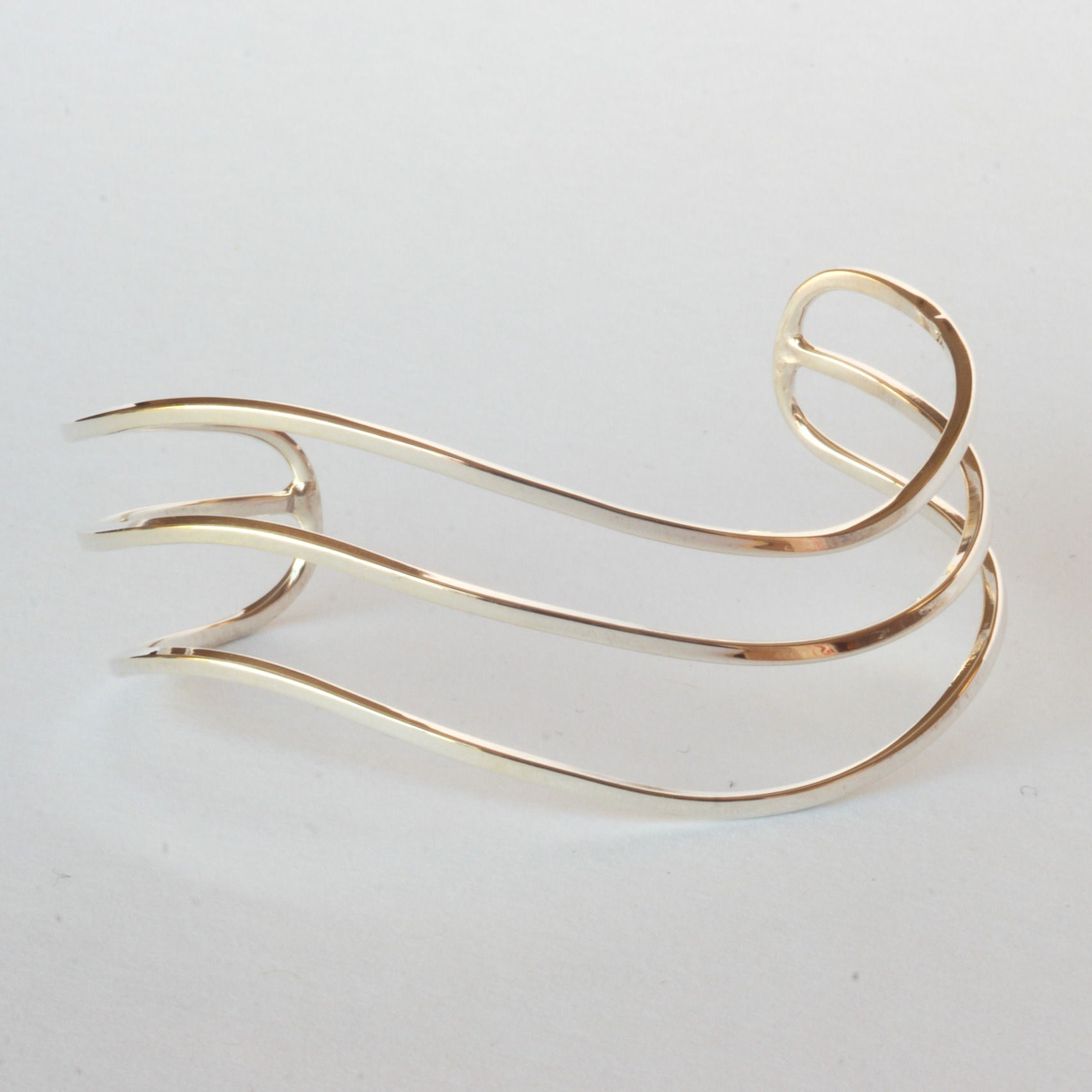 Brazalete de 3 líneas en onda