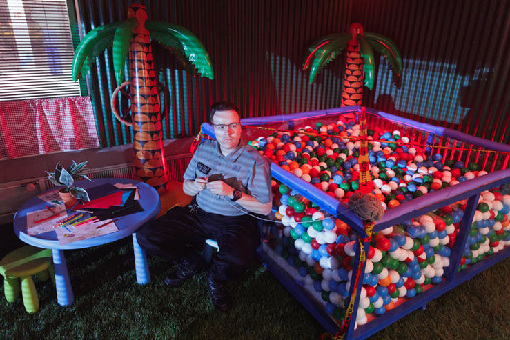 Andy (Nicklas Pohjola) vahtii pallomerta. Kuva Atte Männikkö.jpg