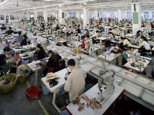 Sourcing Agents vs. Alibaba: Which Is Better for Your Business?