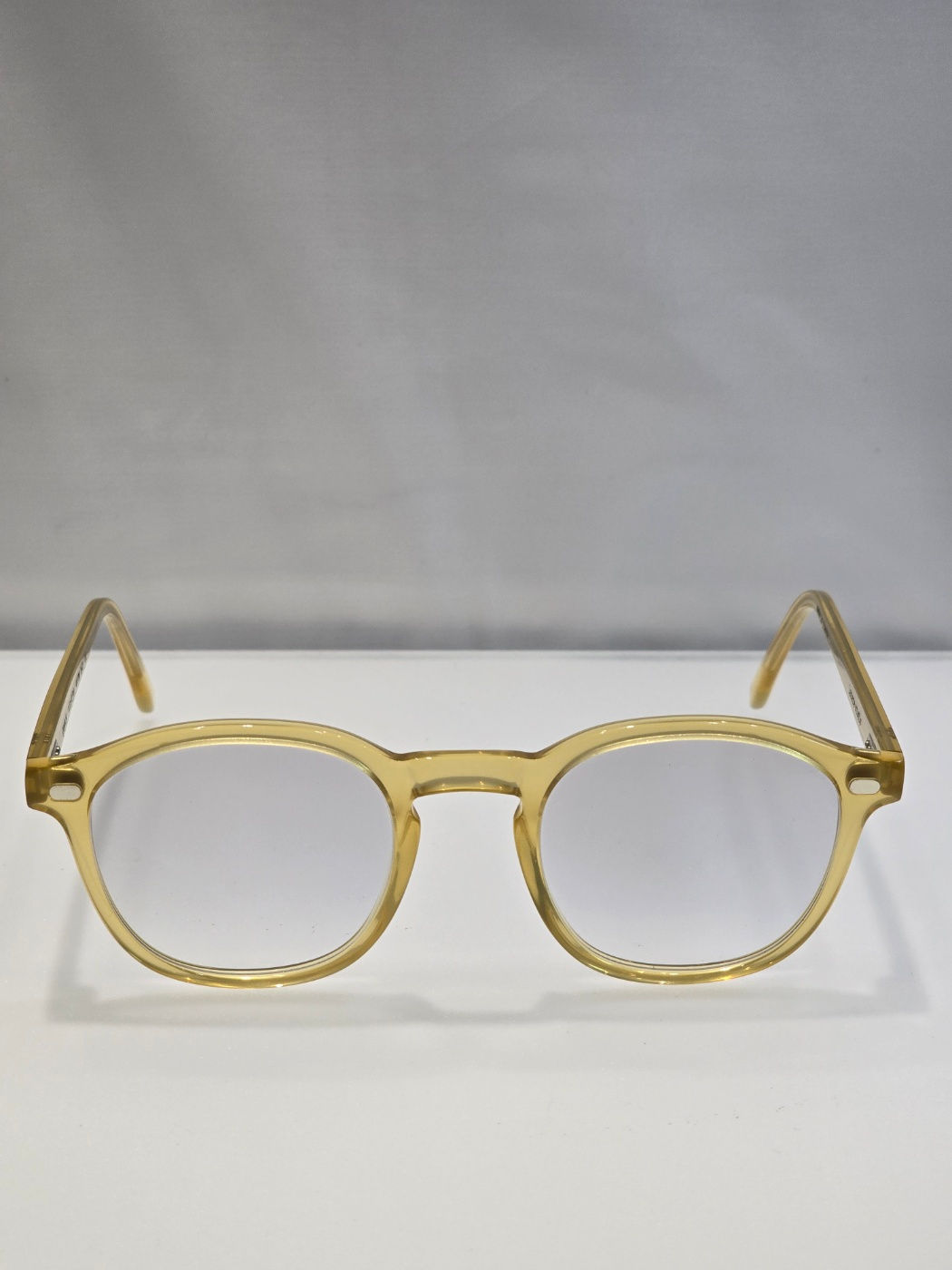 LAZARE STUDIO gopnik - nicotine