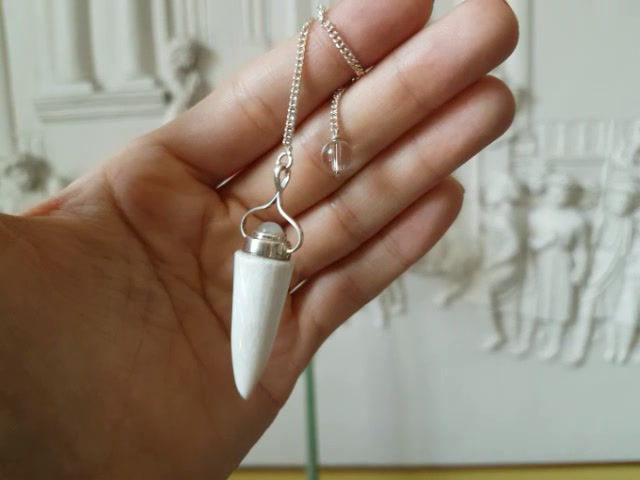 Thumbnail: Scolecite & Moonstone Pendulum – Intuition & Divine Connection