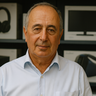 Van kabels tot miljoenenimperium: hoe Jacob Gilad stilletjes Europa veroverde met Nedis