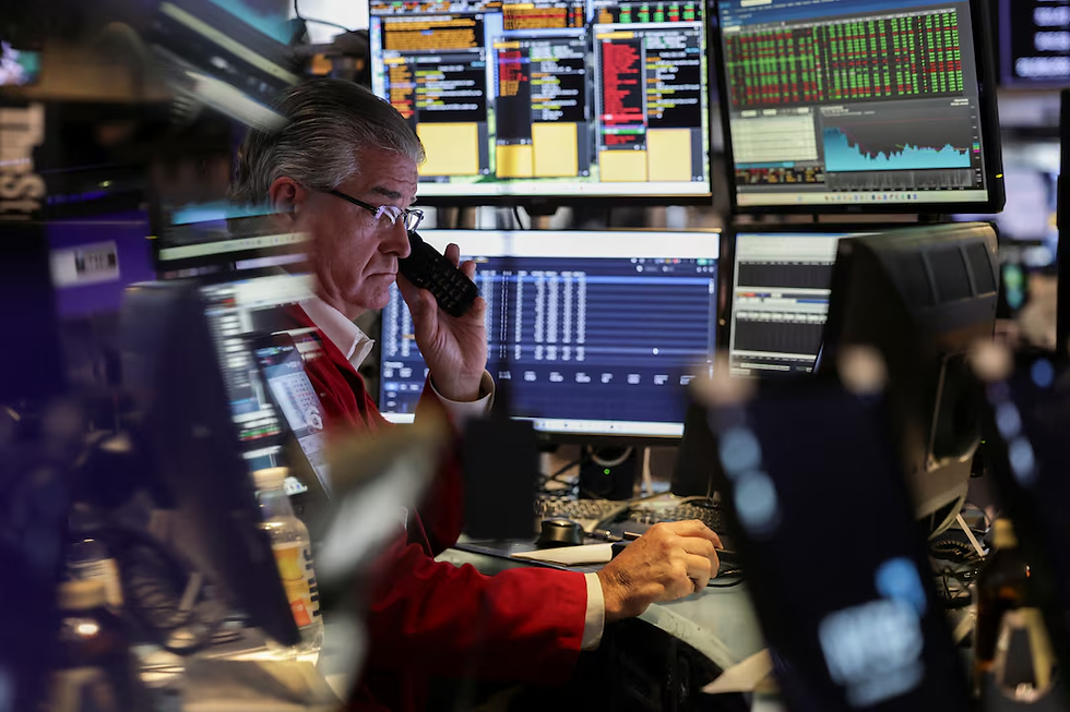 Technologiewaarden drukken Nasdaq en S&P 500, Dow sluit hoger