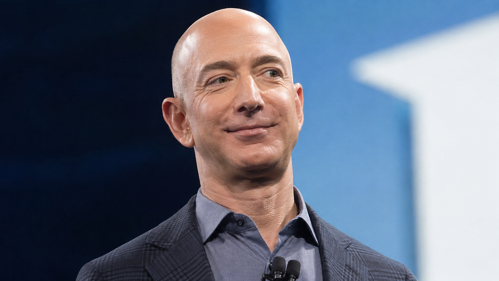 Amazon passeert $25 miljard met AI: deze rekensom kan het aandeel maken of breken