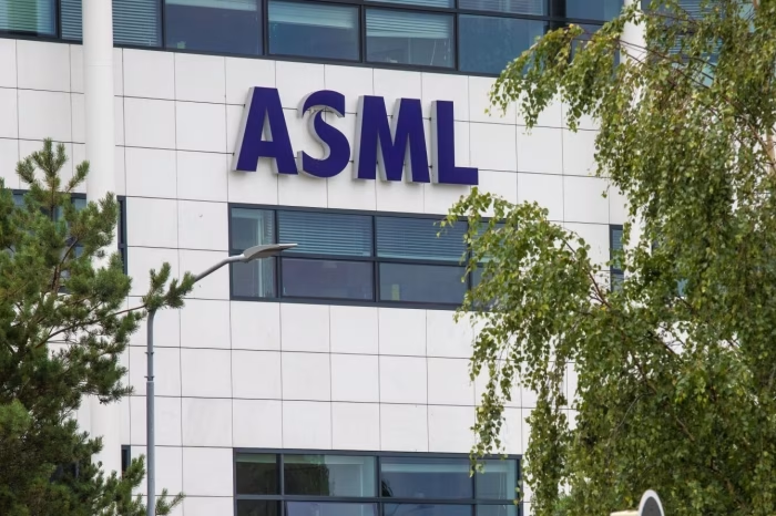 Nederland blokkeert export van belangrijke ASML chipapparatuur naar China