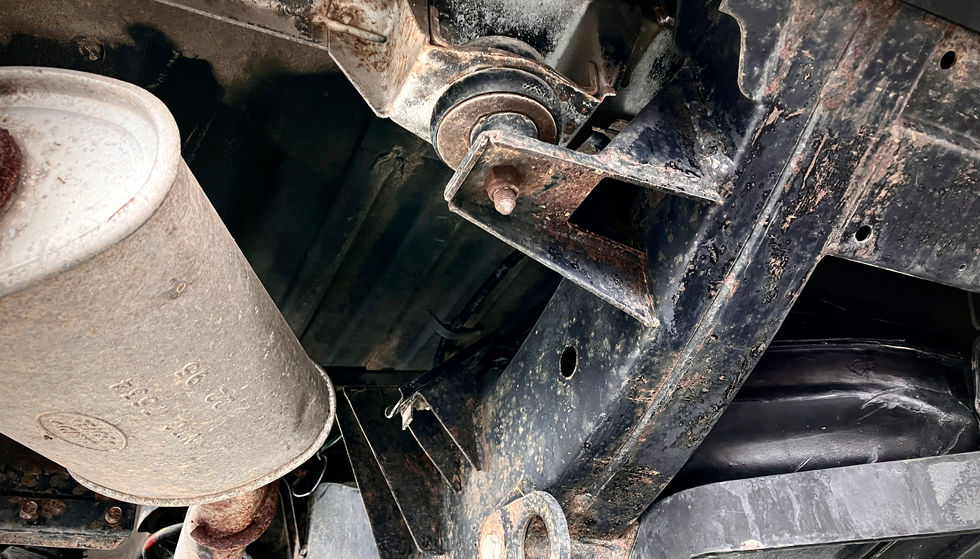 Range Rover Gold Web9.jpg