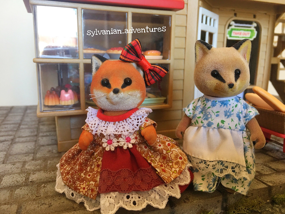 Custom Ooak Renard Fox Sylvanian Calico Critter When he tries to hide it his other paintings come to life to try to convince him otherwise. custom ooak renard fox sylvanian calico