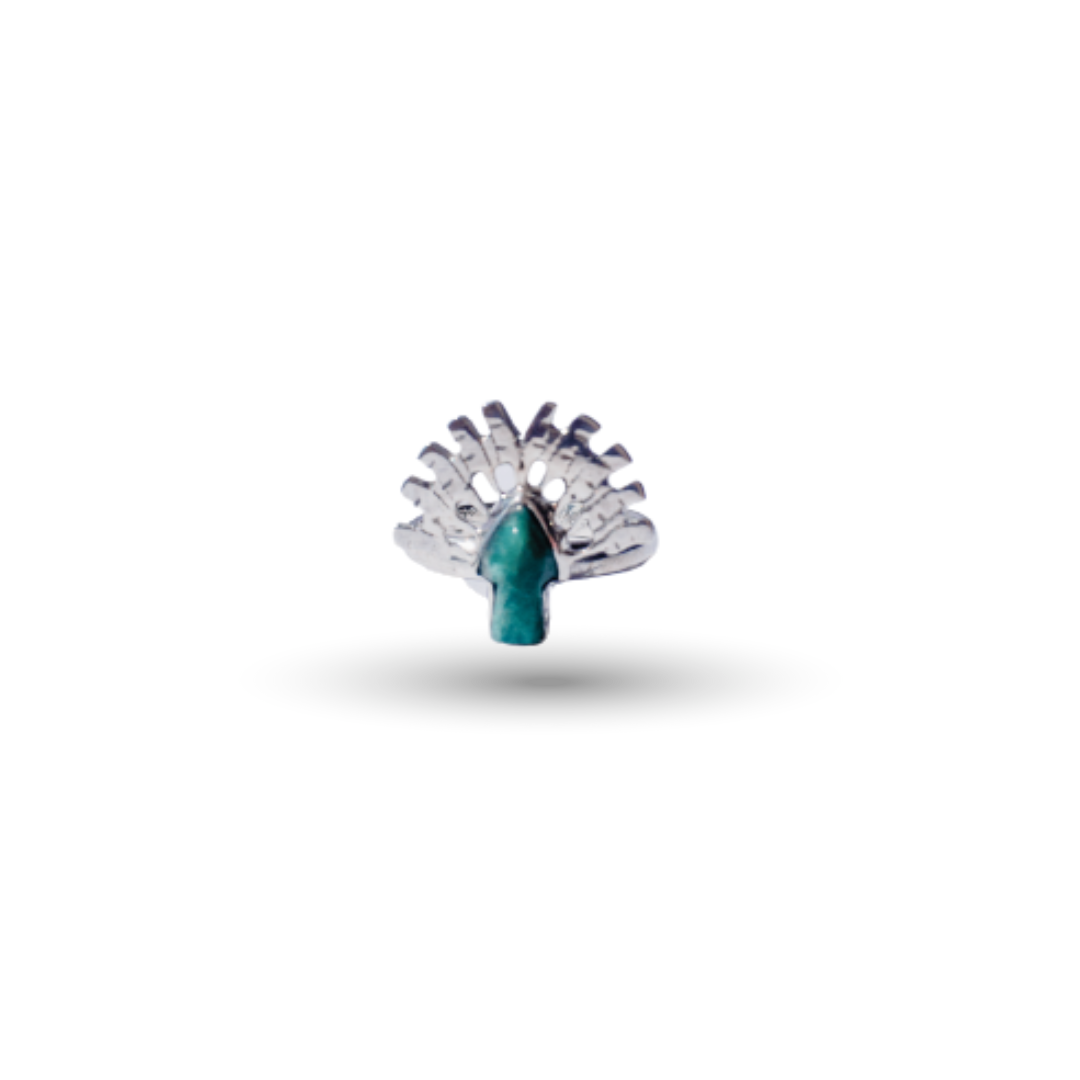 bague d'engagement pour femme en forme de ravinala avec une pierre sur le tronc
