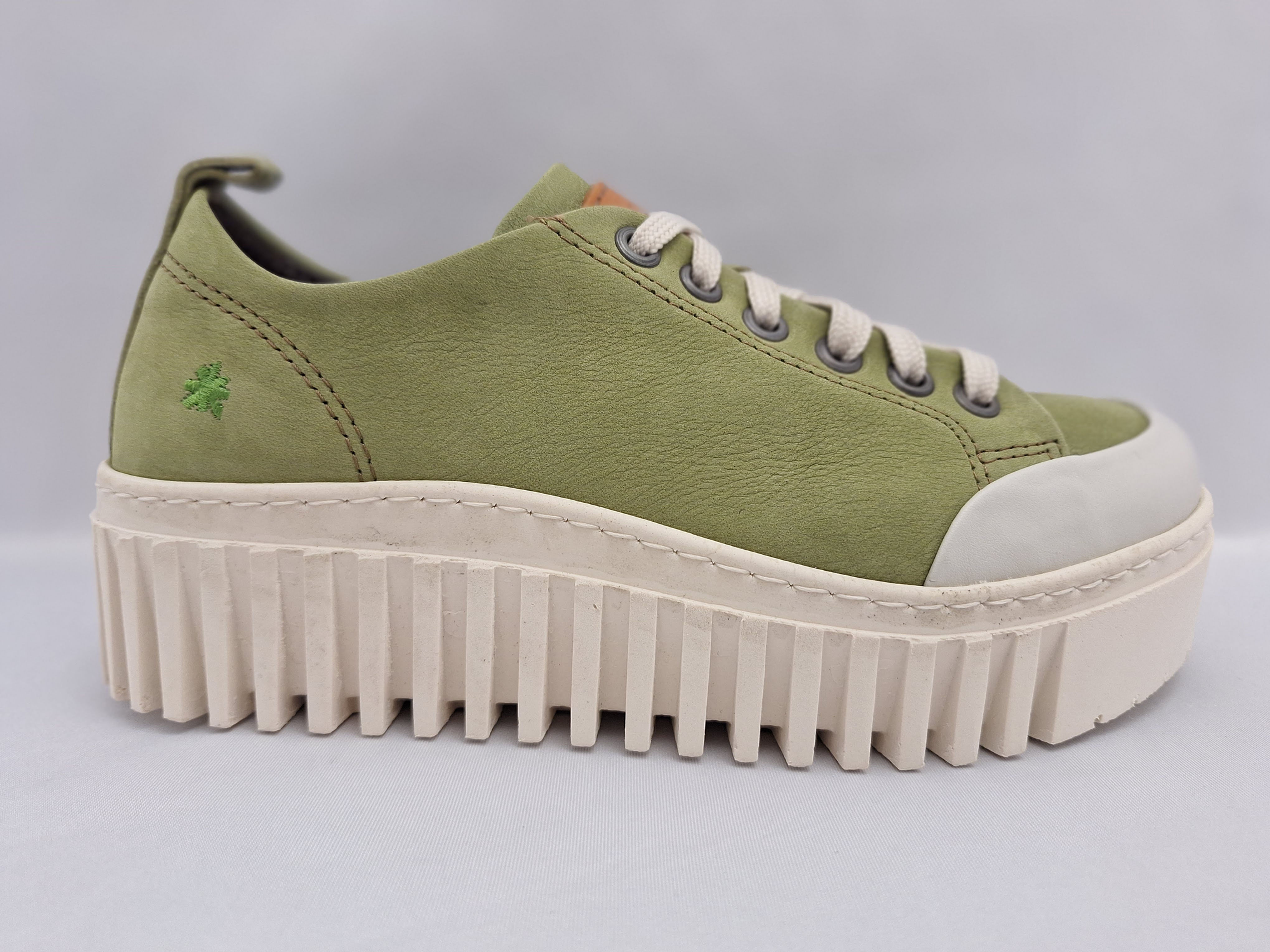 Art* Brighton 23773036