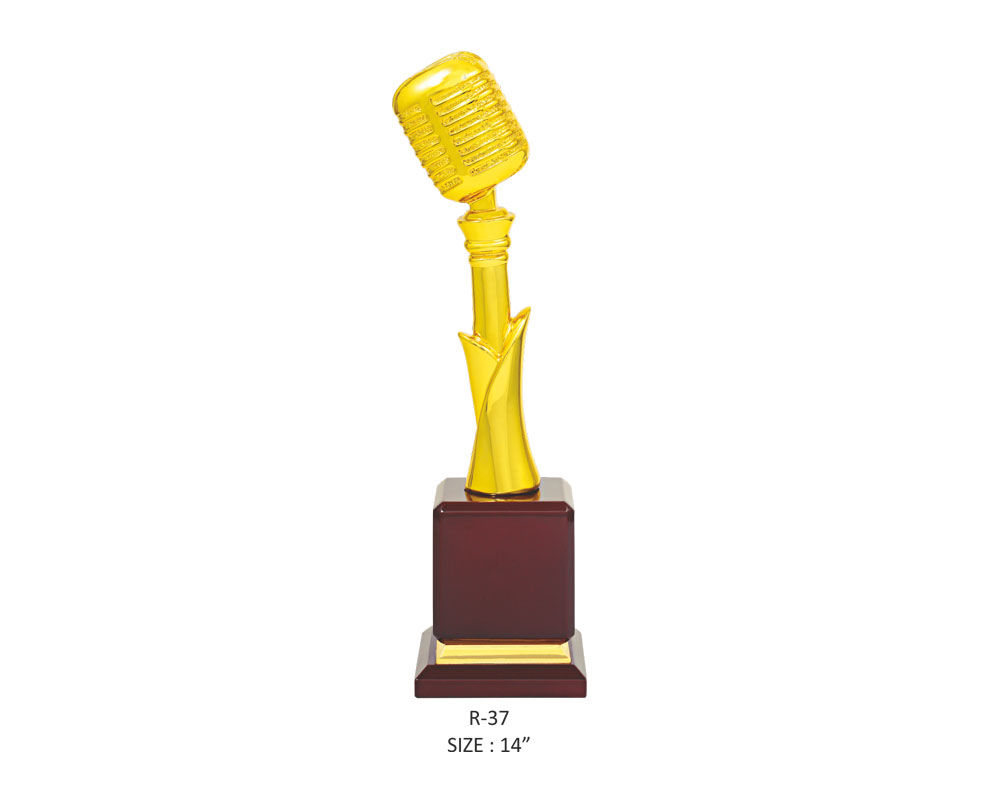 Golden Mike Trophy For Best Singer, Best Anchor R-37