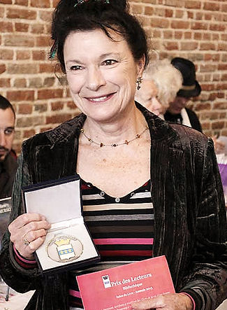 prix-Aumale cris-dans-un-jardin_edited.jpg