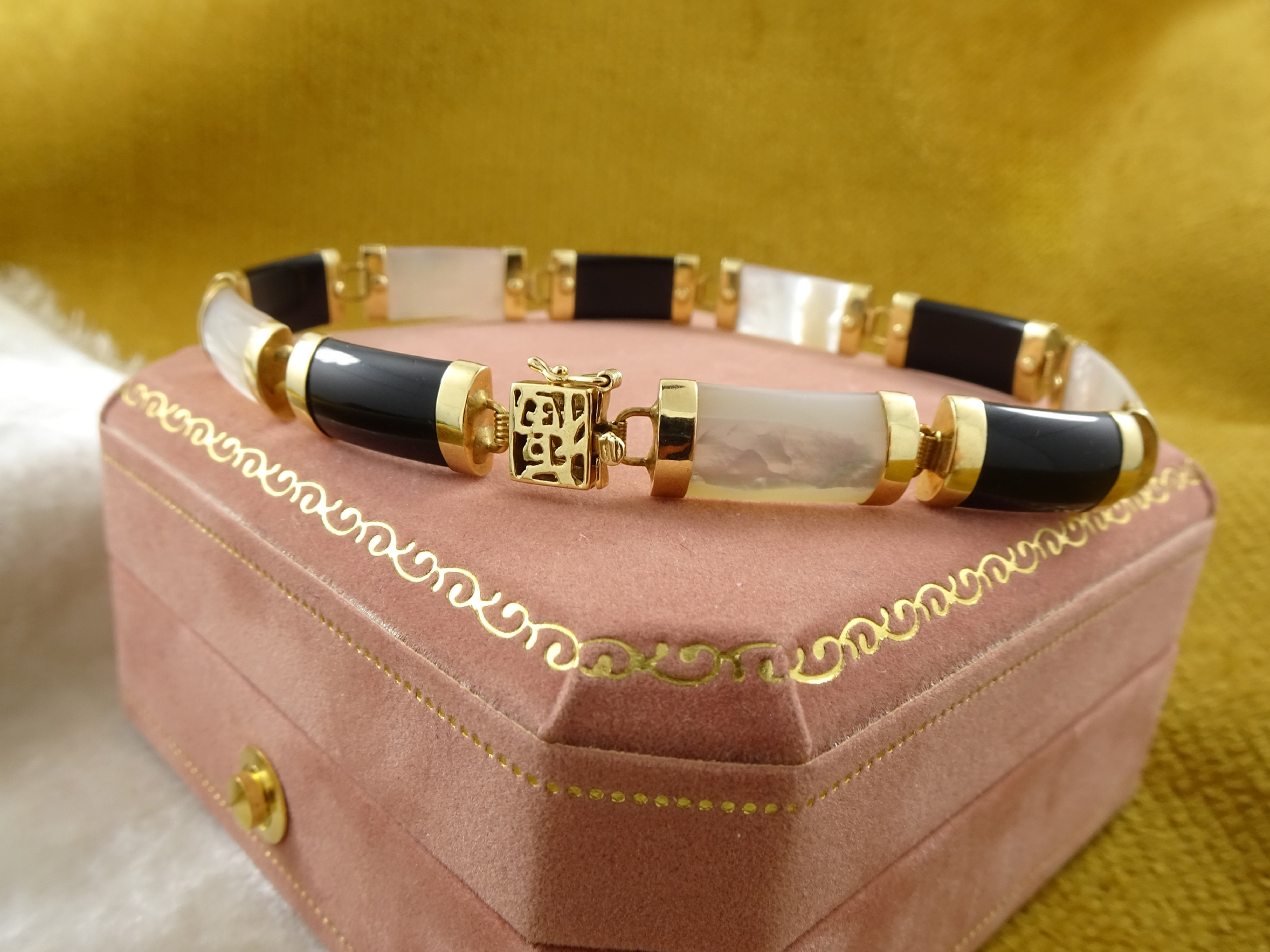 Vintage 10k Yellow Gold Black Onyx & Mother of Pearl 7.5" Formal Panel Bracelet