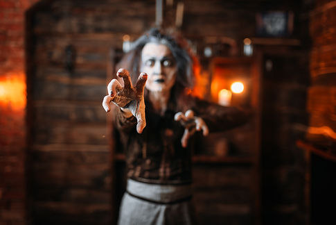 scary-witch-hands-out-front-view-8J4C2NU.jpeg