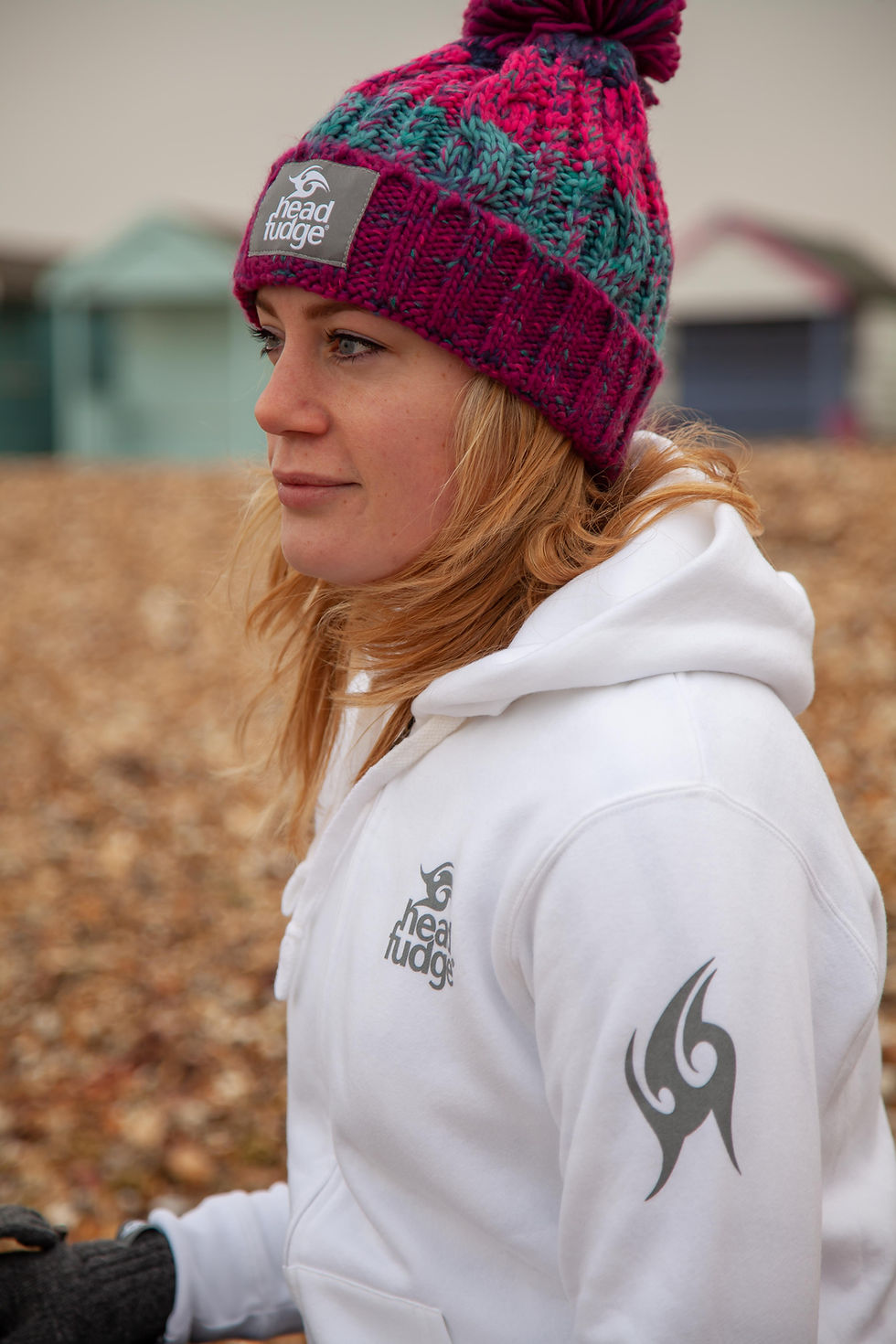 Thumbnail: Chunky Fur-lined Pom-Pom Beanie - BERRY (D48)