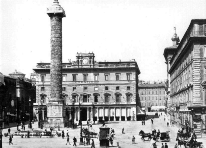 PIAZZA COLONNA