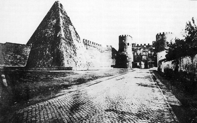 PIRAMIDE