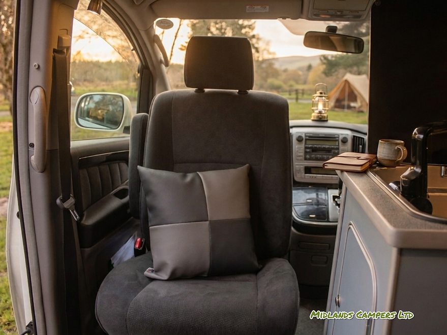 Skye campervan (17).png
