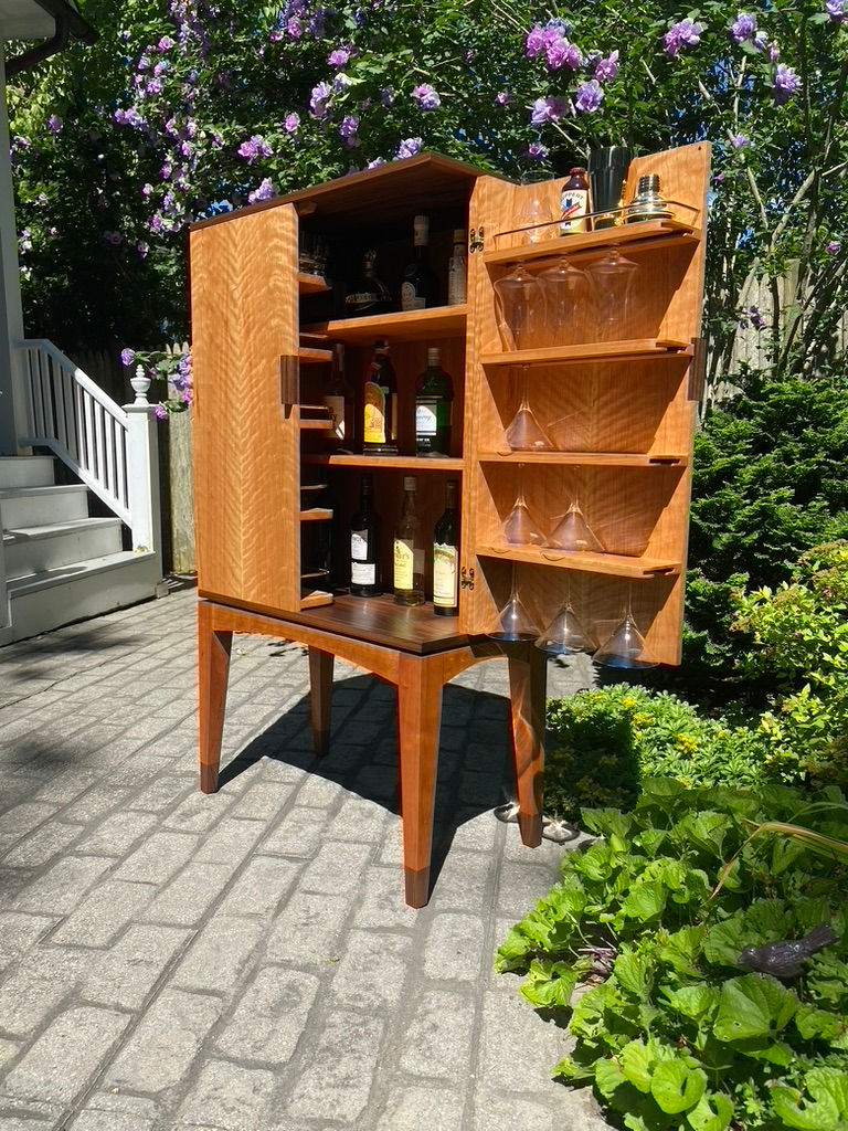 Thumbnail: Bar Cabinet right door open