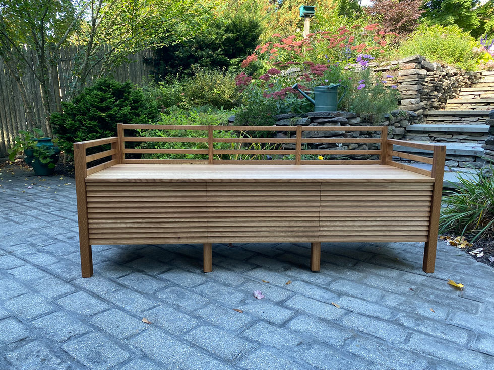 Modern handmade quartersawn white oak entryway bench