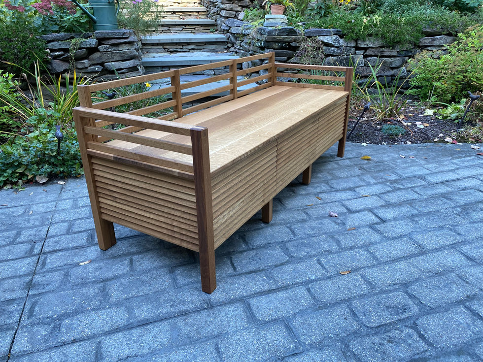 Modern handmade quartersawn white oak entryway bench