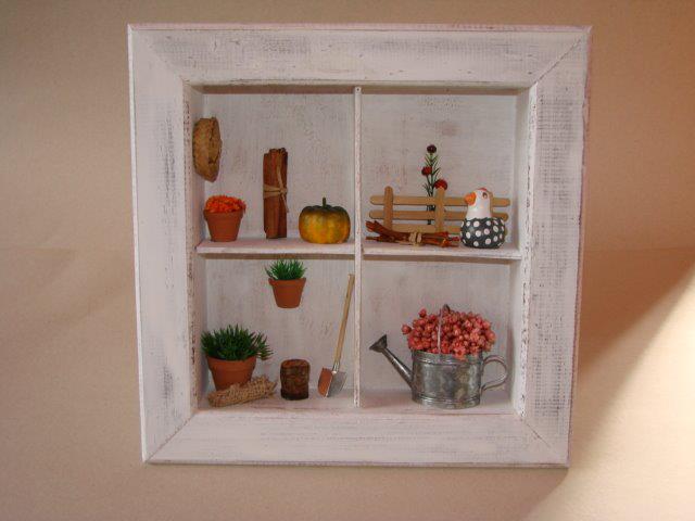 Mini quadro com miniaturas de jardinagem