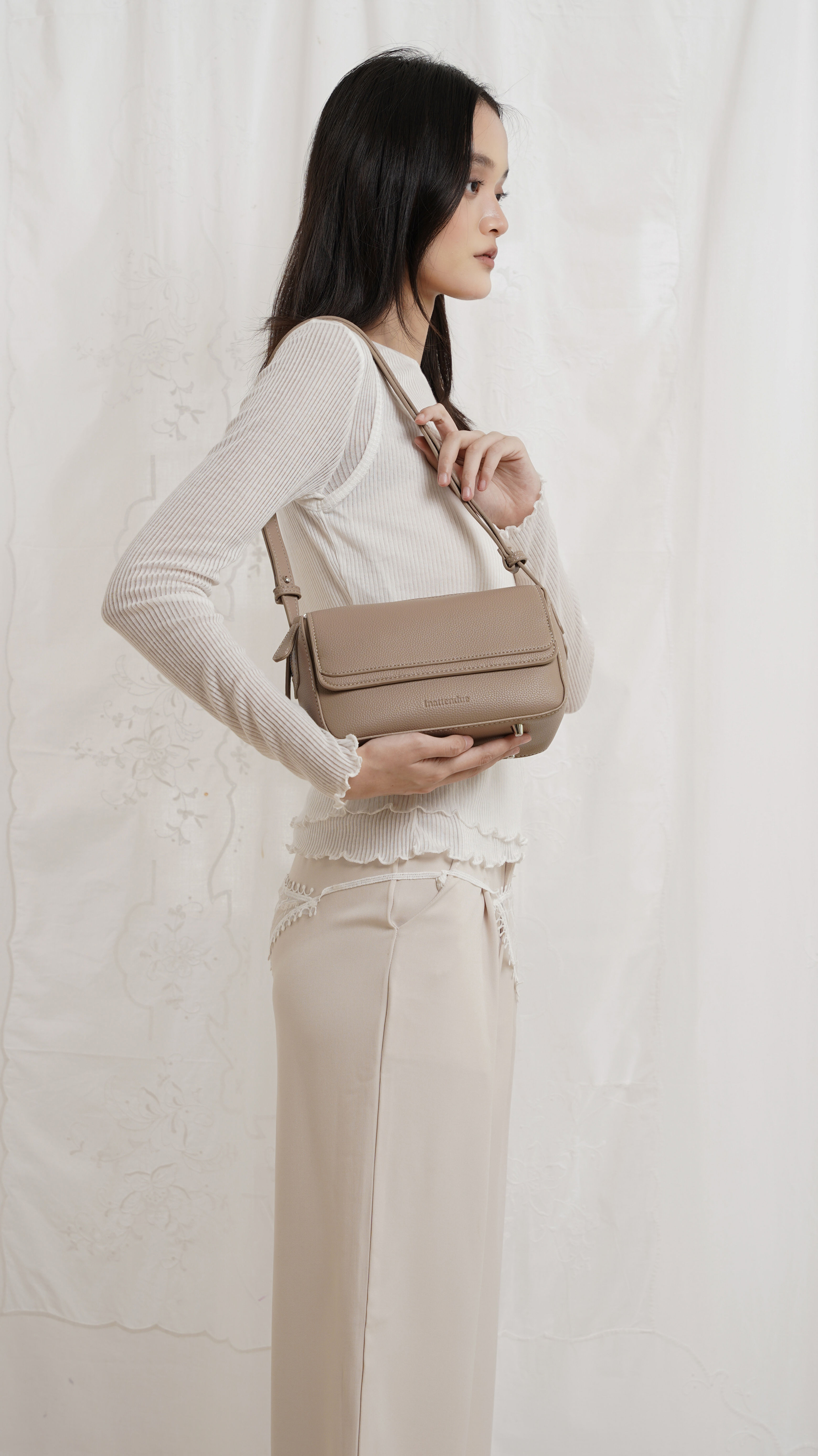 Reese Mailer Bag - Taupe
