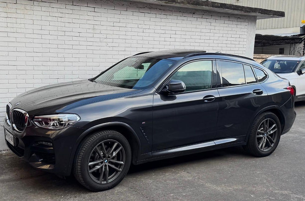 Miniatura: BMW X4  DRIVE 2022
