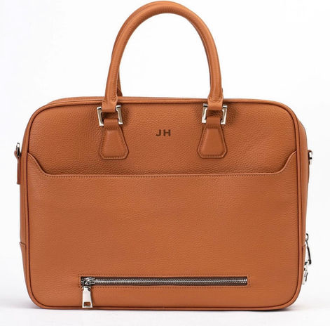 Leather bag finished in a cognac colour