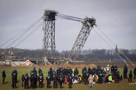 Die Besetzung und Räumung von Lützerath. Der Grund:  Erweiterung Tagebaus Garzweiler II, Demonstration,  © Patric Fouad
