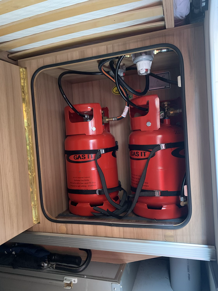 Refillable Gasit bottles fitted to a Knaus Motorhome