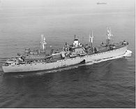 Des ST chargés sur un Liberty Ship